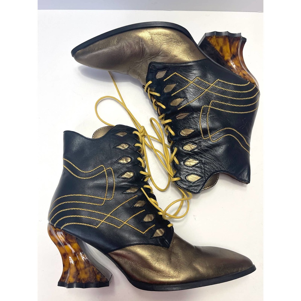 JOHN FLUEVOG Deliverance Brit Regal Ankle Boots in Bronze Size 7.5 - Picture 13 of 16